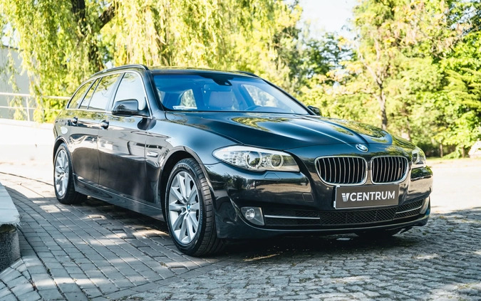 BMW Seria 5 cena 54900 przebieg: 251162, rok produkcji 2011 z Zbąszynek małe 211